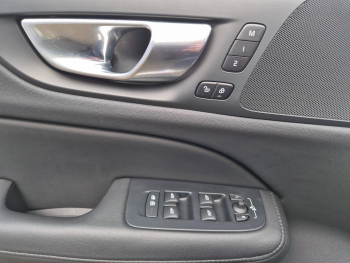 Photo 22 du bon plan VOLVO V60 B4 197ch Plus Style Dark DCT 7 occasion à 37290 €