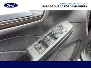 Photo 15 du bon plan FORD Kuga 2.5 Duratec 190ch FHEV E85 Vignale BVA occasion à 23990 €