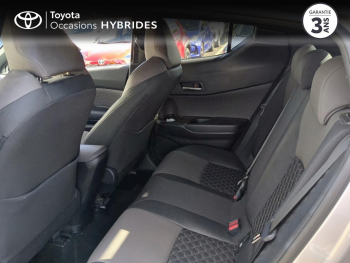 Photo 12 du bon plan TOYOTA C-HR 184h Distinctive 2WD E-CVT MY20 occasion à 23990 €