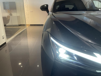 Photo 9 du bon plan LEXUS RZ 450e Executive occasion à 39990 €