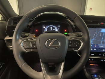 Photo 23 du bon plan LEXUS RZ 450e Executive occasion à 39990 €