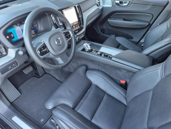 Photo 15 du bon plan VOLVO XC60 T6 Hybride Rechargeable 253 + 145ch Black Edition Geartronic 8 AWD occasion à 57990 €