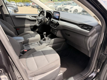Photo 28 du bon plan FORD Kuga 1.5 EcoBlue 120ch Trend occasion à 13990 €