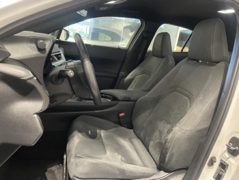 Photo 18 du bon plan LEXUS UX 250h 2WD Pack Confort Business + Stage Hybrid Academy MY21 occasion à 22990 €