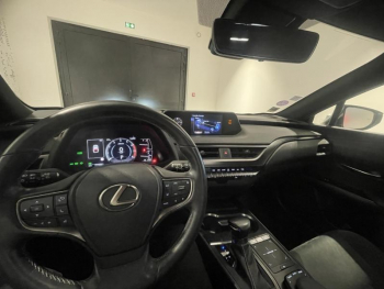 Photo 20 du bon plan LEXUS UX 250h 2WD Pack Confort Business + Stage Hybrid Academy MY21 occasion à 22990 €