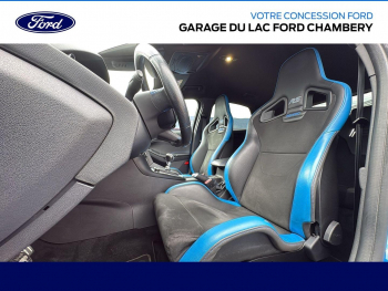 Photo 15 du bon plan FORD Focus 2.3 EcoBoost 350ch Stop&Start RS occasion à 34990 €