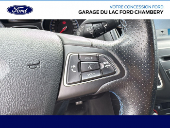 Photo 18 du bon plan FORD Focus 2.3 EcoBoost 350ch Stop&Start RS occasion à 34990 €