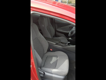 Photo 11 du bon plan TOYOTA C-HR 1.8 Hybride 140ch Dynamic MY26 occasion à 29990 €
