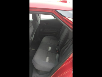 Photo 12 du bon plan TOYOTA C-HR 1.8 Hybride 140ch Dynamic MY26 occasion à 29990 €