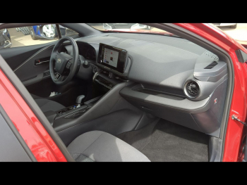 Photo 14 du bon plan TOYOTA C-HR 1.8 Hybride 140ch Dynamic MY26 occasion à 29990 €