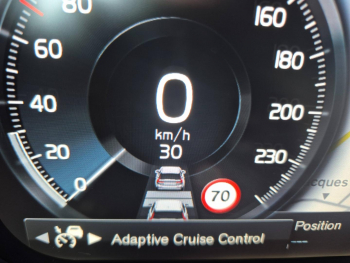Photo 23 du bon plan VOLVO XC60 T6 AWD 253 + 87ch R-Design Geartronic occasion à 38890 €