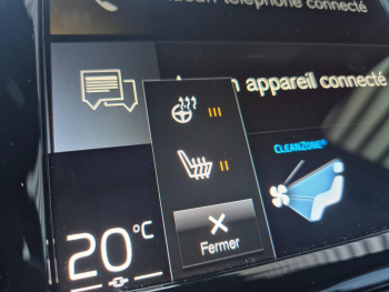 Photo 26 du bon plan VOLVO XC60 T6 AWD 253 + 87ch R-Design Geartronic occasion à 38890 €