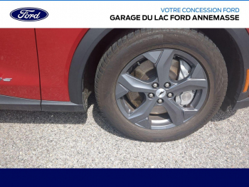 Photo 4 du bon plan FORD Mustang Mach-E 269ch Standard Range 76kWh 7cv occasion à 31990 €