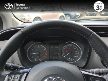 Photo 13 du bon plan TOYOTA Yaris 70 VVT-i Ultimate 5p occasion à 11990 €