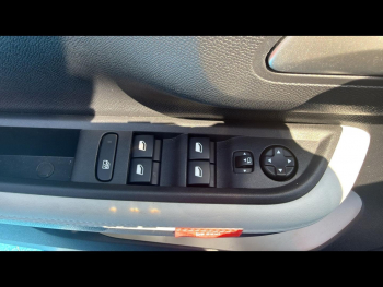 Photo 12 du bon plan CITROEN C3 1.2 Turbo 100ch MAX occasion à 15990 €