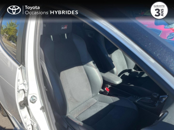 Photo 6 du bon plan TOYOTA Yaris 116h GR Sport 5p MY22 occasion à 22990 €