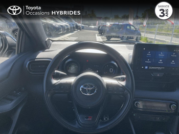 Photo 13 du bon plan TOYOTA Yaris 116h GR Sport 5p MY22 occasion à 22990 €