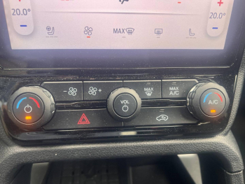 Photo 18 du bon plan FORD Ranger VUL 2.3 EcoBoost PHEV 281ch Stop&Start Double Cabine Wildtrak 4x4 BVA10 occasion à 59900 €