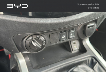 Photo 16 du bon plan NISSAN Navara VUL 2.3 dCi 160ch Double-Cab Tekna occasion à 25990 €