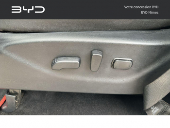 Photo 18 du bon plan NISSAN Navara VUL 2.3 dCi 160ch Double-Cab Tekna occasion à 25990 €