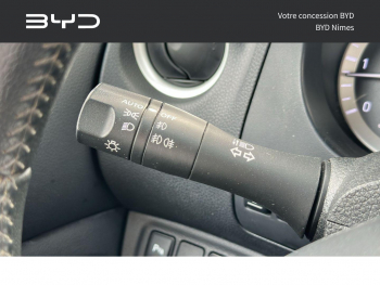 Photo 25 du bon plan NISSAN Navara VUL 2.3 dCi 160ch Double-Cab Tekna occasion à 25990 €