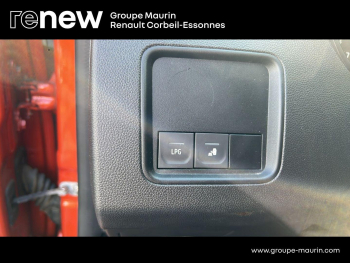 Photo 16 du bon plan DACIA Duster 1.0 ECO-G 100ch  Journey + 4x2 occasion à 18380 €
