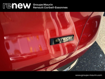 Photo 10 du bon plan RENAULT Captur 1.6 E-Tech hybride 145ch Iconic occasion à 20380 €
