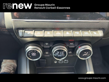 Photo 23 du bon plan RENAULT Captur 1.6 E-Tech hybride 145ch Iconic occasion à 20380 €