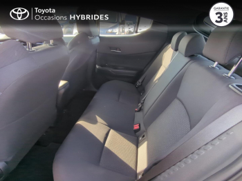 Photo 12 du bon plan TOYOTA C-HR 122h Dynamic 2WD E-CVT RC18 occasion à 16600 €