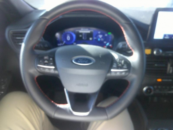 Photo 5 du bon plan FORD Kuga 2.5 Duratec 190ch FHEV E85 ST-Line BVA occasion à 20900 €