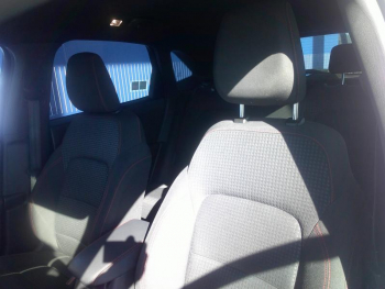 Photo 17 du bon plan FORD Kuga 2.5 Duratec 190ch FHEV E85 ST-Line BVA occasion à 20900 €