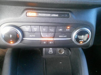 Photo 22 du bon plan FORD Kuga 2.5 Duratec 190ch FHEV E85 ST-Line BVA occasion à 20900 €