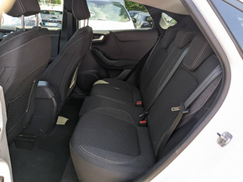 Photo 17 du bon plan FORD Puma 1.0 Essence/Flexifuel 125ch S&S mHEV Titanium occasion à 15990 €