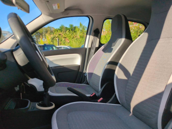 Photo 16 du bon plan RENAULT Twingo 0.9 TCe 95ch Zen occasion à 9990 €