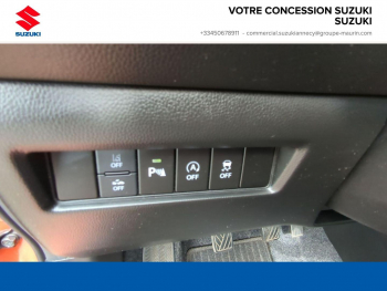 Photo 13 du bon plan SUZUKI Swift 1.2 Dualjet Hybrid 83ch Pack AllGrip occasion à 15990 €