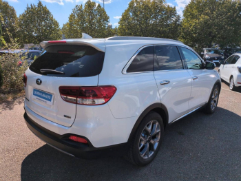 Photo 4 du bon plan KIA Sorento 2.2 CRDI 200ch ISG Premium 4x4 BVA 7pl occasion à 15500 €
