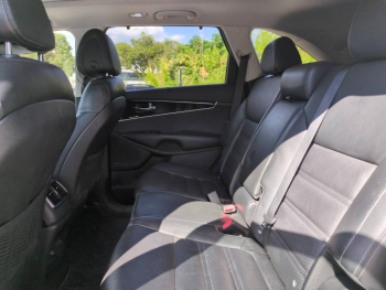 Photo 16 du bon plan KIA Sorento 2.2 CRDI 200ch ISG Premium 4x4 BVA 7pl occasion à 15500 €