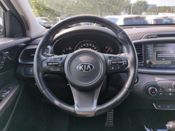 Photo 19 du bon plan KIA Sorento 2.2 CRDI 200ch ISG Premium 4x4 BVA 7pl occasion à 15500 €