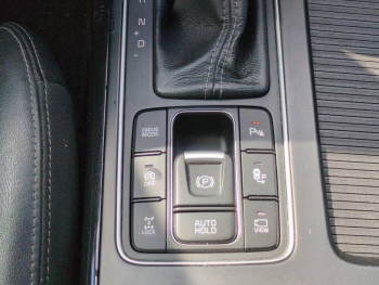 Photo 22 du bon plan KIA Sorento 2.2 CRDI 200ch ISG Premium 4x4 BVA 7pl occasion à 15500 €