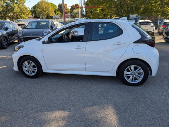 Photo 8 du bon plan TOYOTA Yaris 120 VVT-i Dynamic Business 5p MC24 occasion à 18480 €