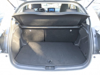 Photo 11 du bon plan TOYOTA Yaris 120 VVT-i Dynamic Business 5p MC24 occasion à 18480 €