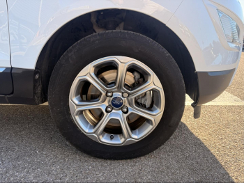 Photo 30 du bon plan FORD EcoSport 1.0 EcoBoost 125ch Titanium occasion à 10990 €
