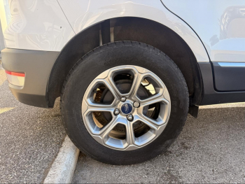 Photo 32 du bon plan FORD EcoSport 1.0 EcoBoost 125ch Titanium occasion à 10990 €