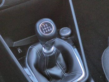 Photo 19 du bon plan FORD Fiesta 1.0 EcoBoost 100ch Stop&Start Titanium 5p occasion à 9490 €