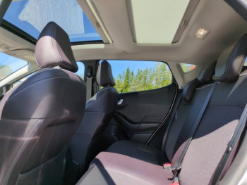 Photo 16 du bon plan FORD Fiesta 1.5 TDCi 120ch Stop&Start Vignale 5p Euro6.2 occasion à 8990 €