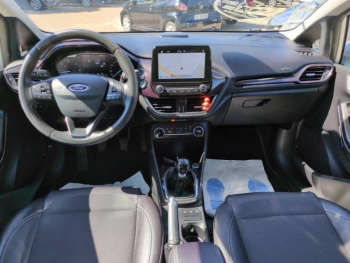 Photo 20 du bon plan FORD Fiesta 1.5 TDCi 120ch Stop&Start Vignale 5p Euro6.2 occasion à 8990 €