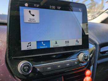Photo 24 du bon plan FORD Fiesta 1.5 TDCi 120ch Stop&Start Vignale 5p Euro6.2 occasion à 8990 €