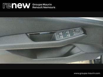 Photo 18 du bon plan RENAULT Austral 1.2 E-Tech full hybrid 200ch Iconic occasion à 28990 €