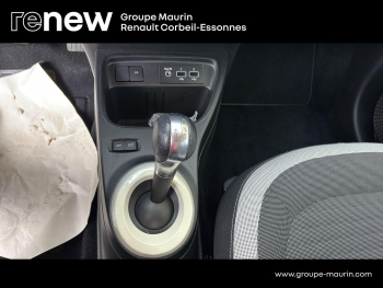 Photo 27 du bon plan RENAULT Twingo E-Tech Electric Zen R80 Achat Intégral - 21MY occasion à 9490 €