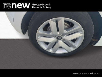 Photo 22 du bon plan RENAULT Clio 1.6 E-Tech hybride 140ch Zen -21N occasion à 14900 €